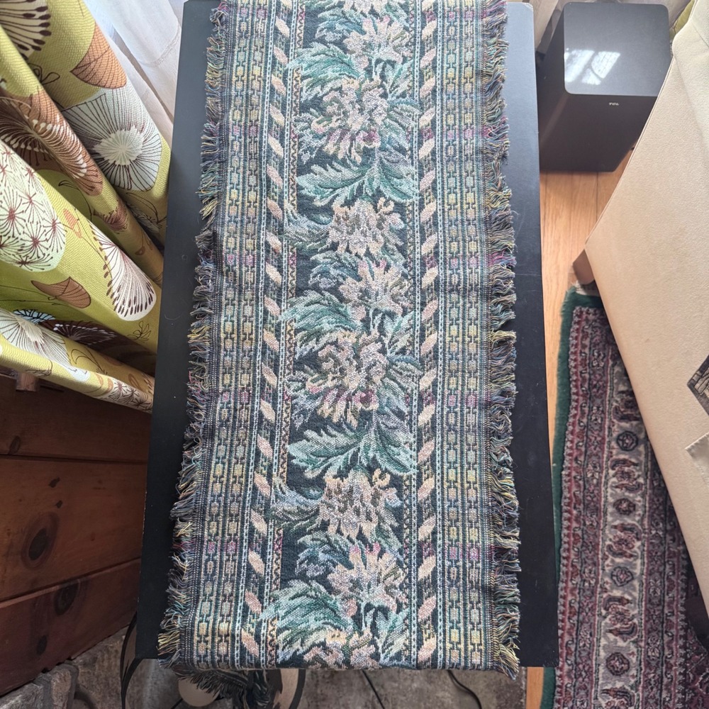 Goodwin Weavers Table Runner 14x52 Green Excellent Woven Floral Tapestry